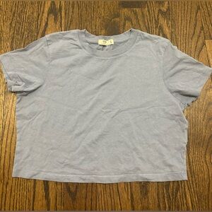 Blue cropped t-shirt